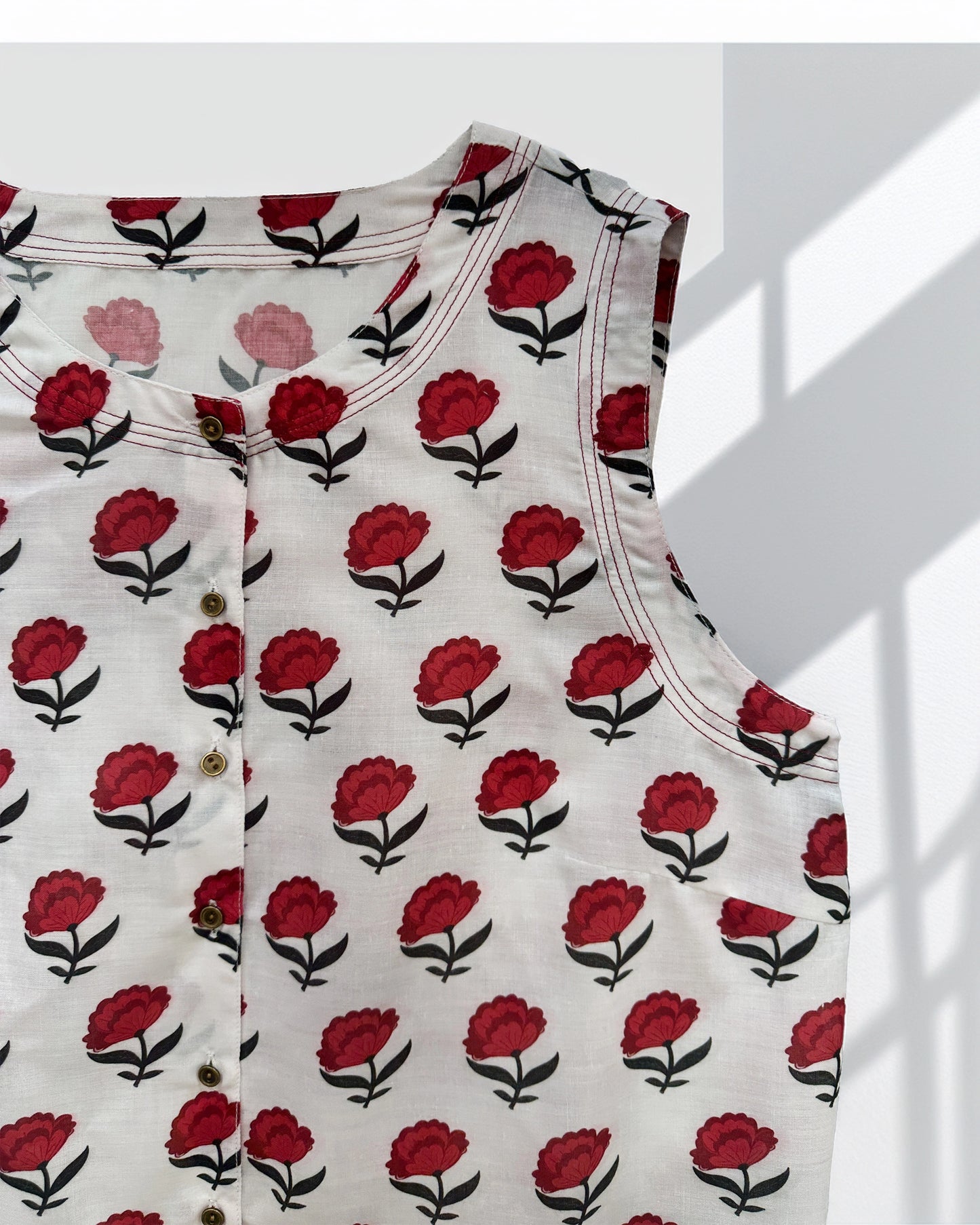 Gul Sleeveless Top