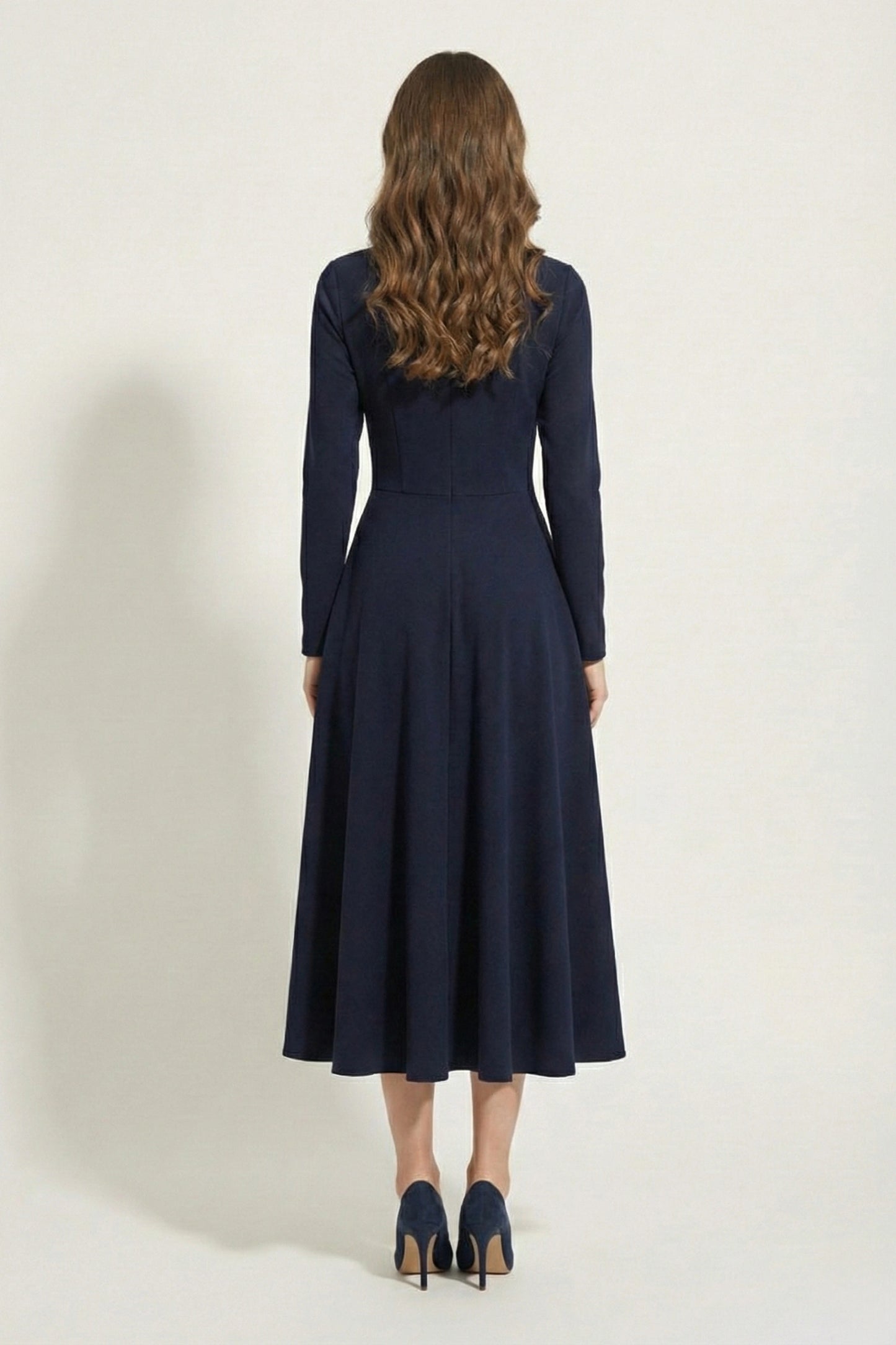 Noréll Midi Dress with Sleeves