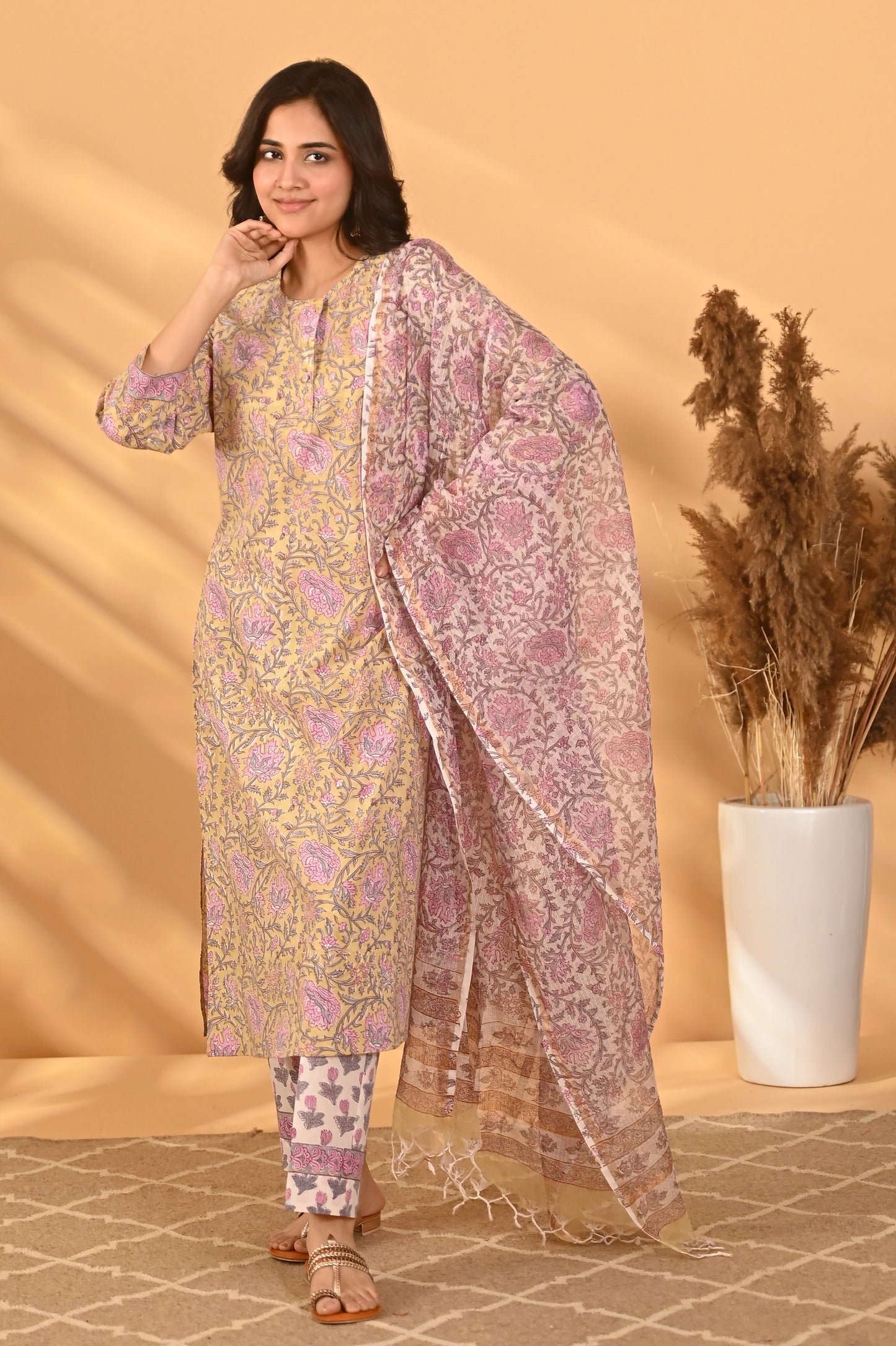 Amaya Suit Set of 3