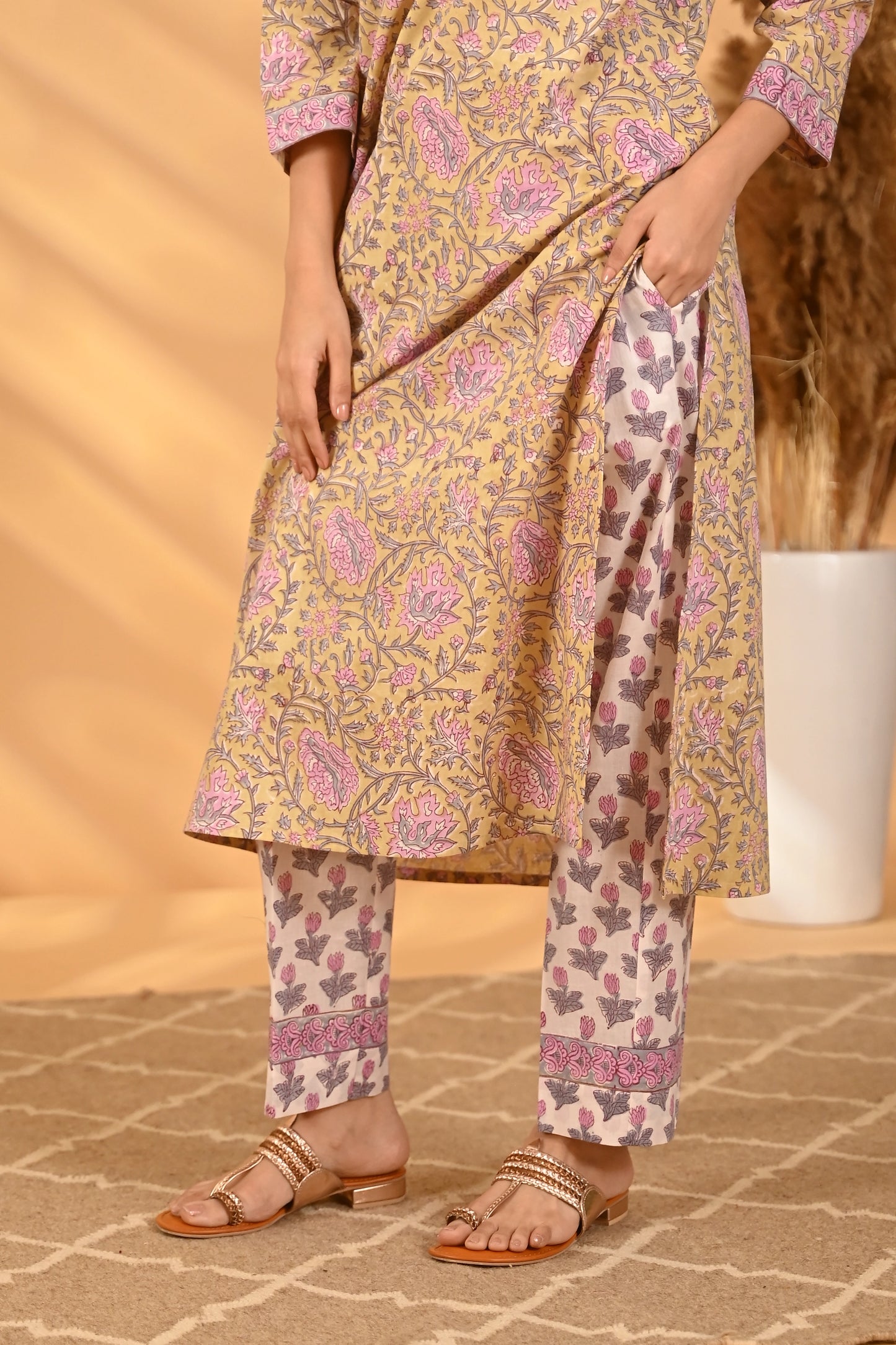 Amaya Suit Set of 3