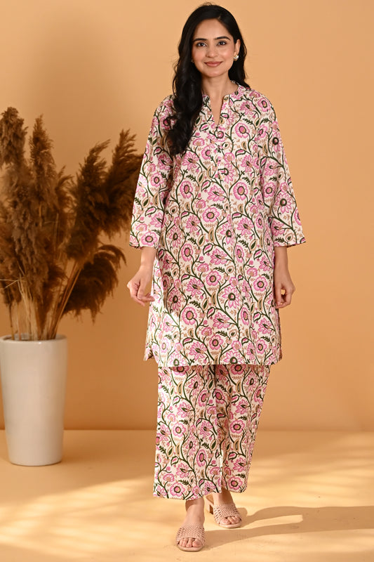 Vanalya Kurta Pant Set- White