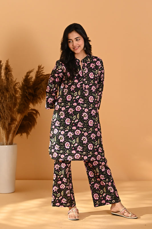 Vanalya Kurta Pant Set- Black