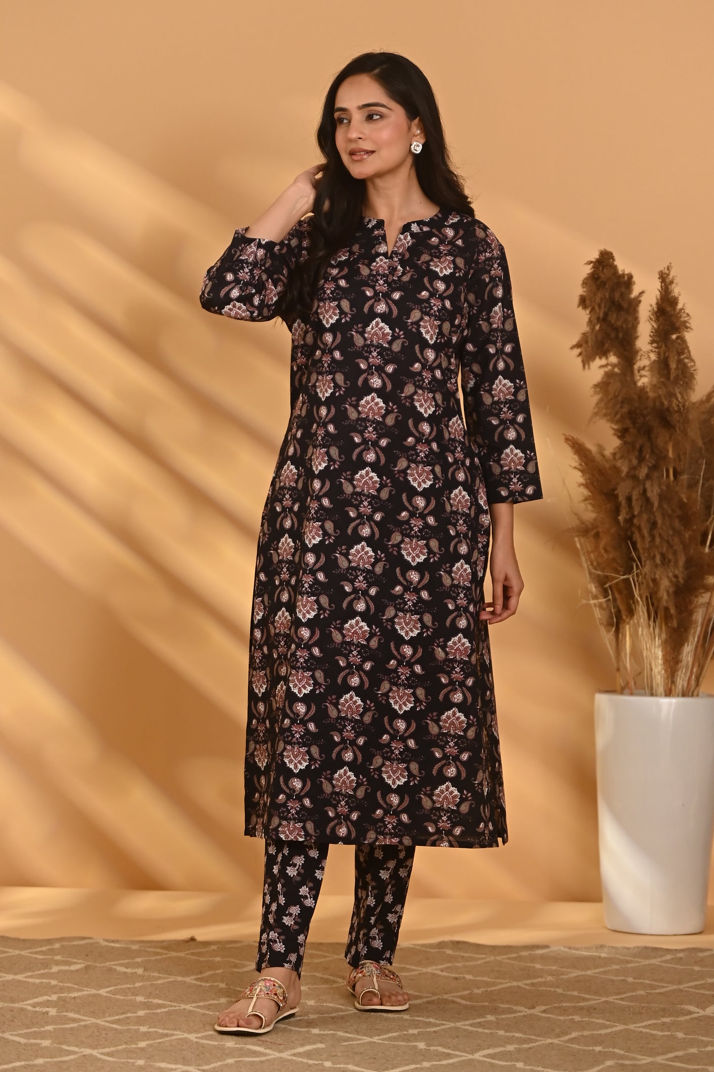 Tāmra Kurta Pant Set